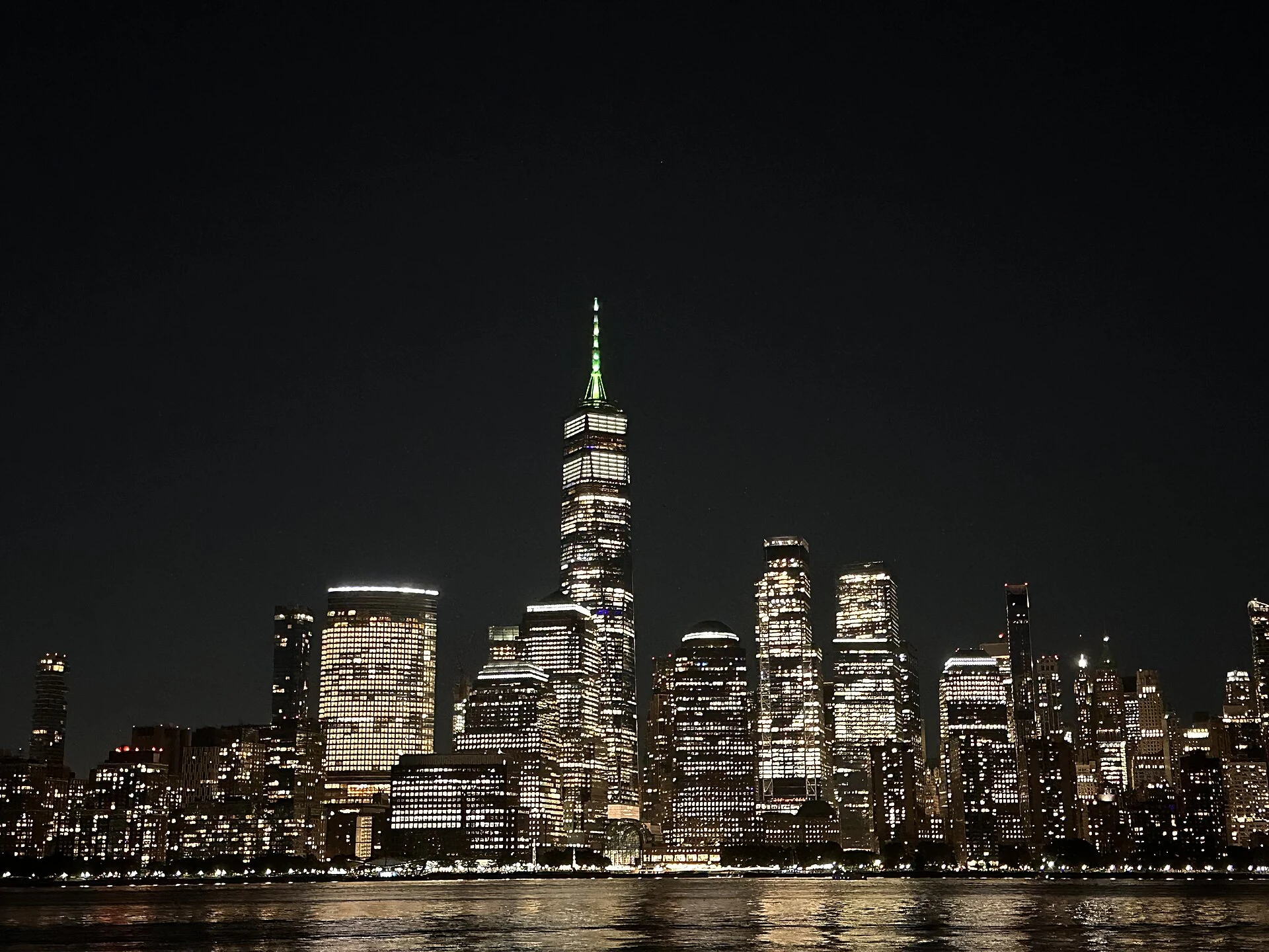 Nächtliche Skyline von New York